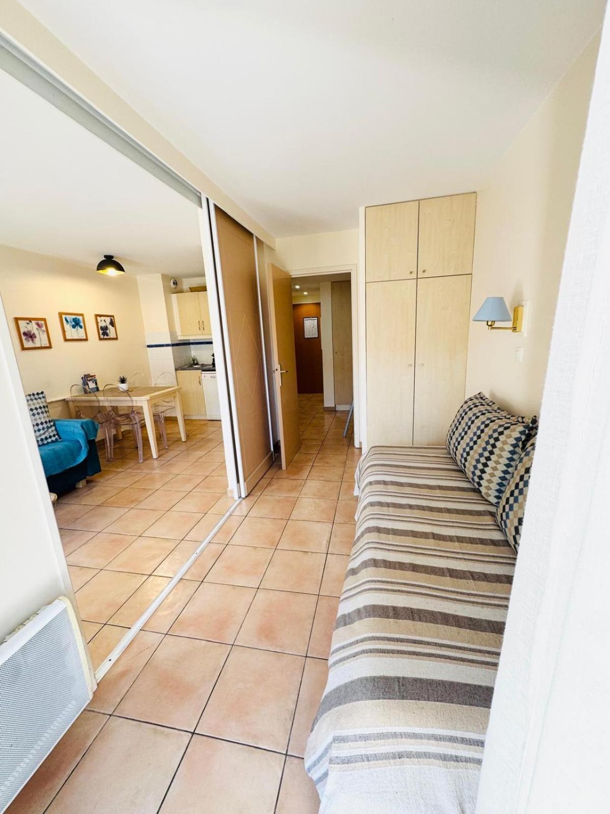 Ferienwohnung Les Rivages 2P Terrasse Parking Menton Exterior foto